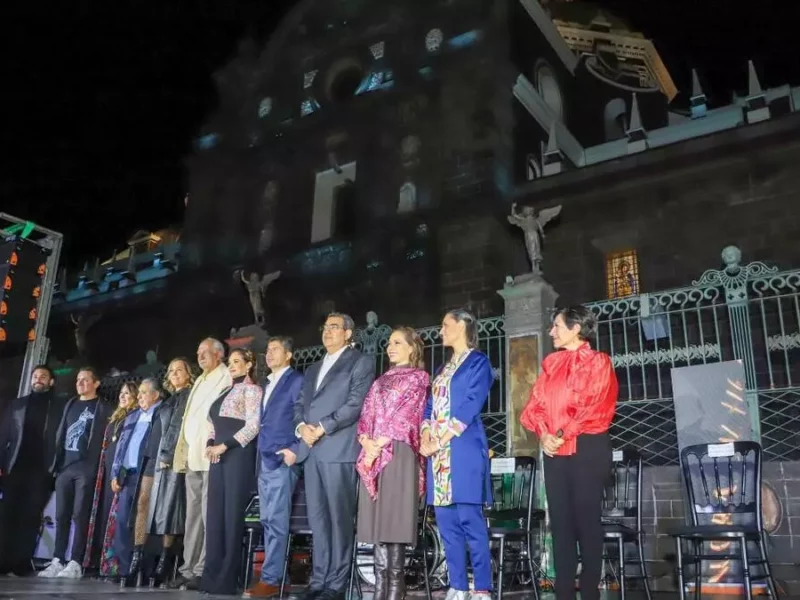 EcoFashion Mercedes-Benz recauda fondos a beneficio del DIF de Puebla 