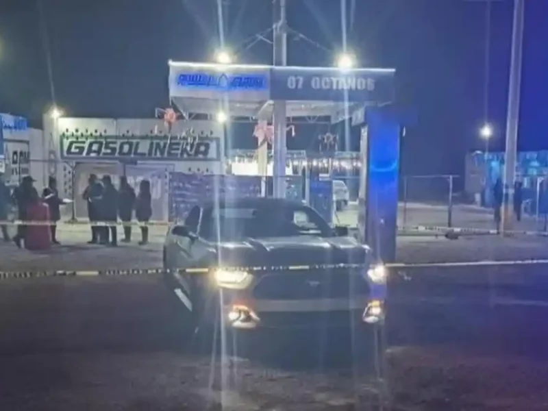 Gasolinera Full Rag de Acajete en donde asesinaron al dueño la madrugada de este 24 de diciembre.
