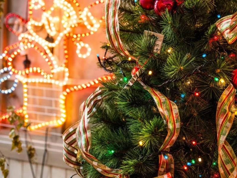 Este es el significado de los adornos del Árbol de Navidad 