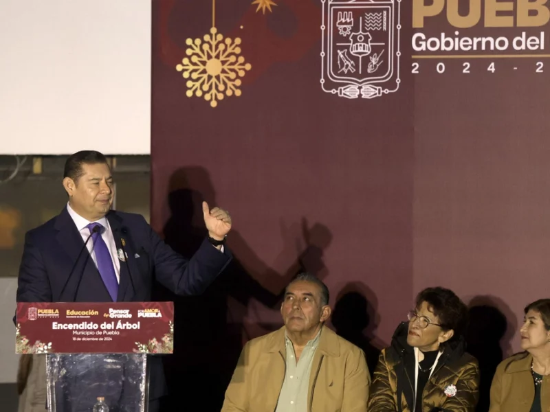 Armenta promete dar prioridad a los docentes de origen indígena