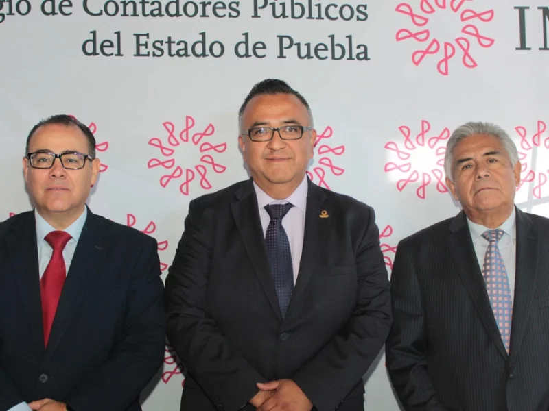Programas sociales federales son una solución a corto plazo: contadores de Puebla