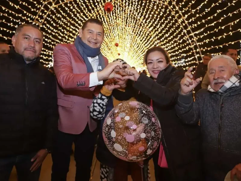 ¿No tienes dónde pasar la Navidad? Armenta dará una cena en el Centro Expositor