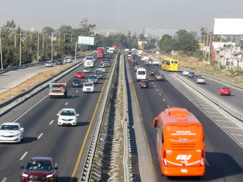 Tlaxcala y Puebla revisarán concesión de la autopista México-Puebla por mal servicio