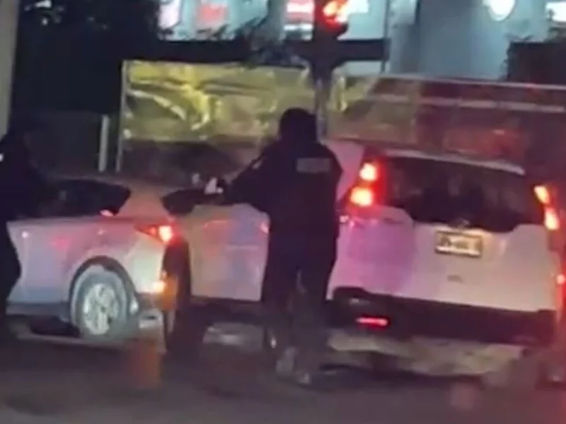 Ocurre otra persecución con disparos, ahora en el bulevar 5 de Mayo