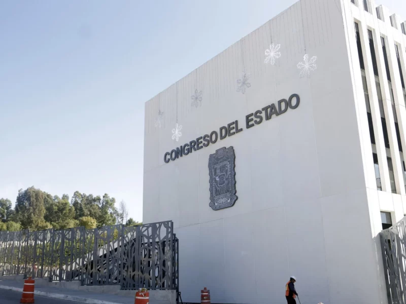 Concesionarán comedores y estacionamiento de nueva sede del Congreso de Puebla  