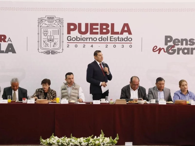 Alejandro Armenta realiza la primera evaluación de los secretarios de su gabinete 