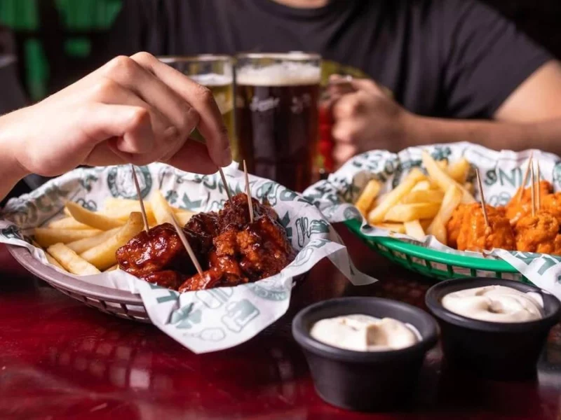 McCarthy´s lanza “Lunes de compartir”: 25 alitas o boneless por 179 pesos