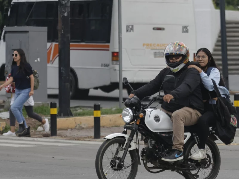 Multan a Uber por ofrecer servicio de moto en Puebla 