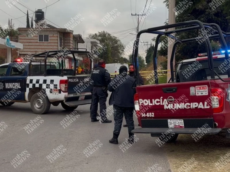 Ejecutan a un hombre de siete balazos en el Barrio de Analco, en Coronango