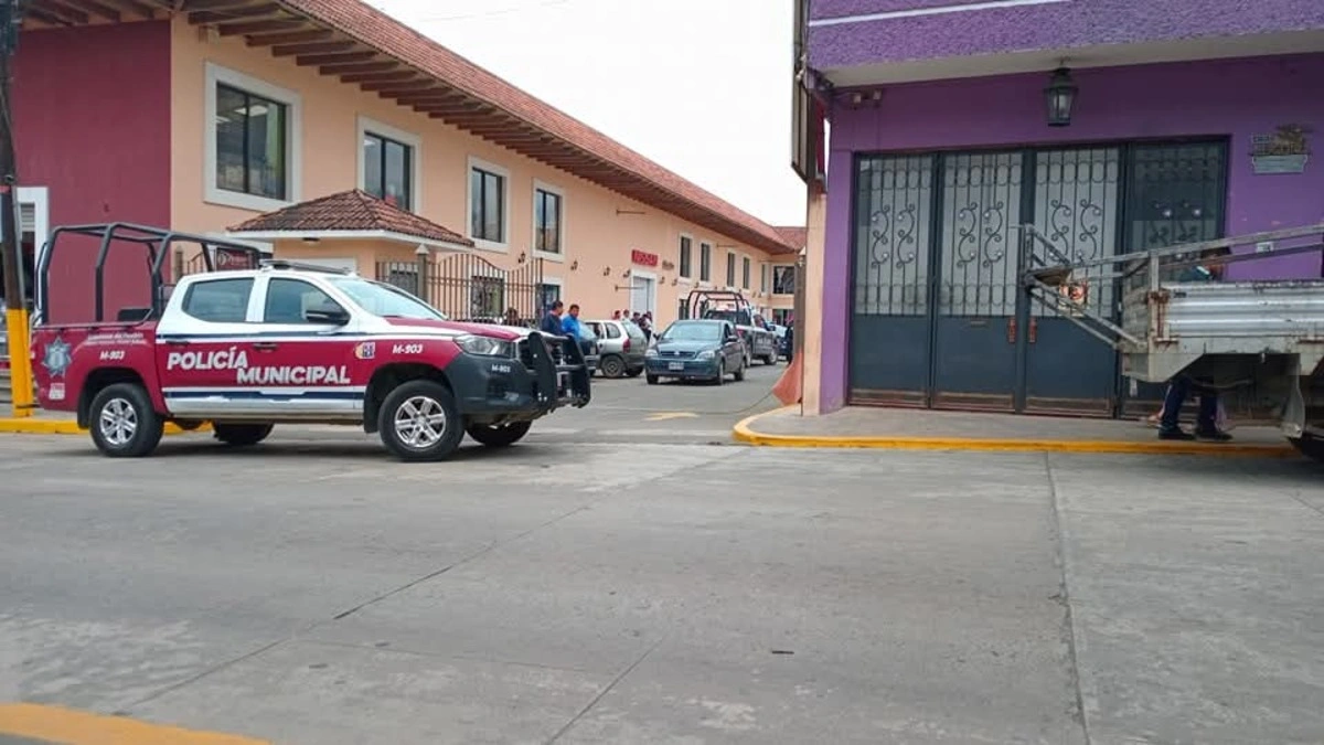 Detienen a tres por asalto a sucursal de Compartamos en Zacapoaxtla