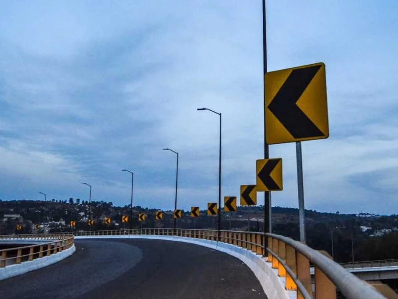 Armenta se lanza contra los concesionarios de las autopistas: “inseguras, tarifas caras y servicios malos”