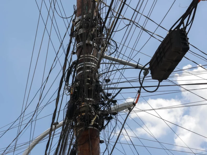El Ayuntamiento de Puebla retirará 100 mil metros de cableado en desuso  