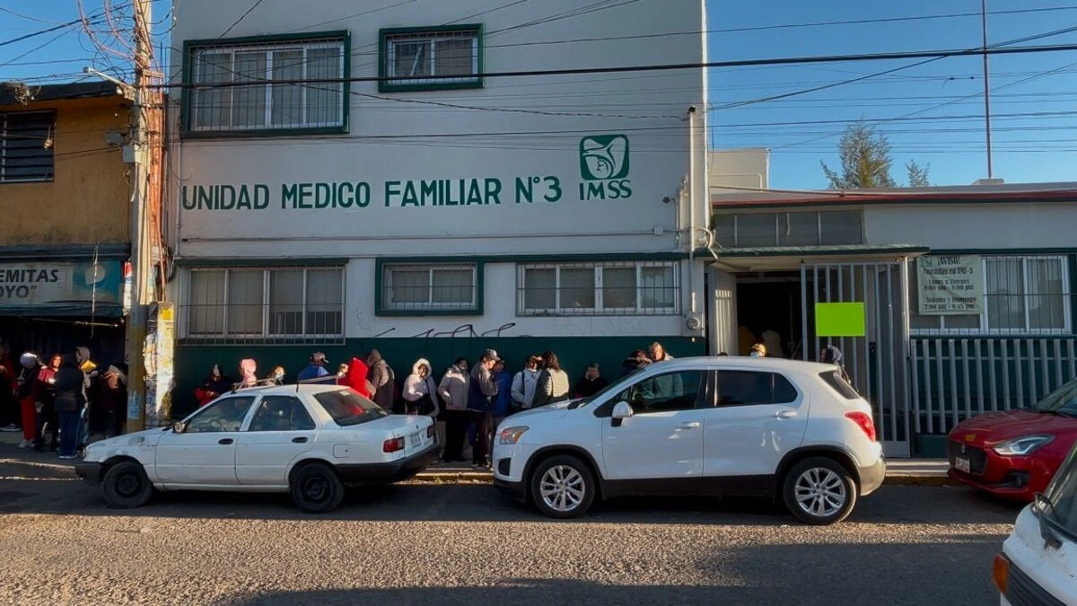 Hombres armados roban medicamento controlado de la Clínica 3 del IMSS  