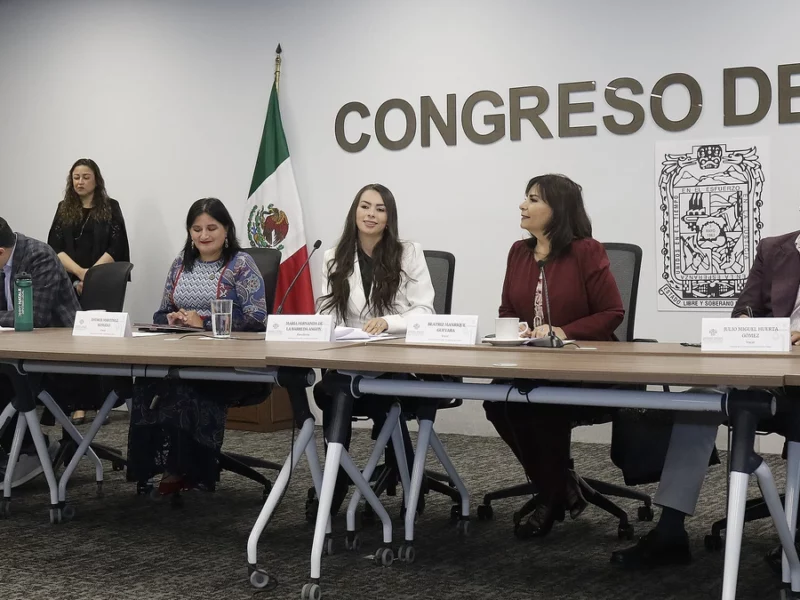 Desechan 10 iniciativas en comisiones del Congreso de Puebla