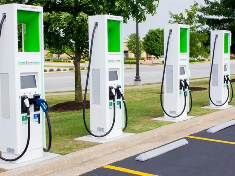 ¿Habrá estaciones de carga para taxis y transporte eléctrico en Puebla?