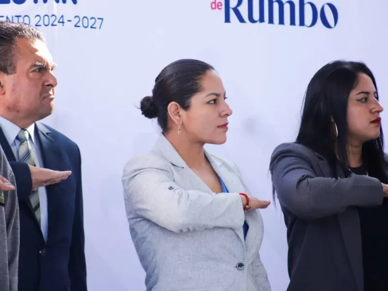 Conviven estudiantes de secundaria con la presidenta municipal de San Andrés Cholula
