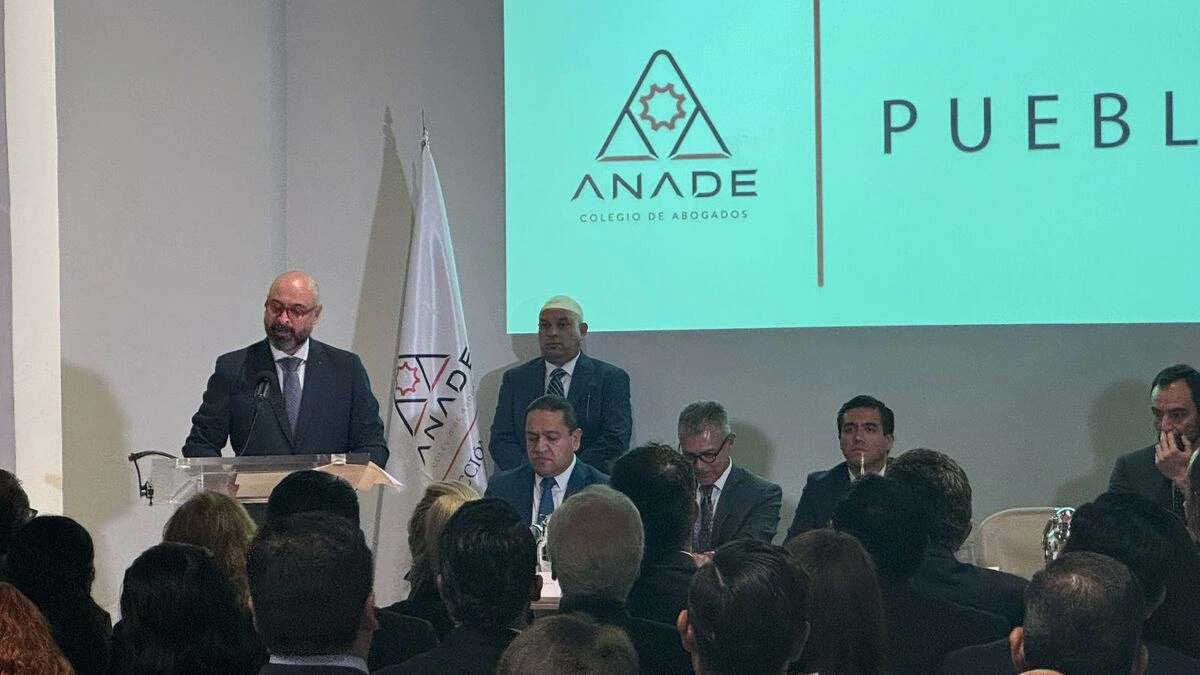 Toma protesta Jaime López y Porras como presidente de la Anade Puebla