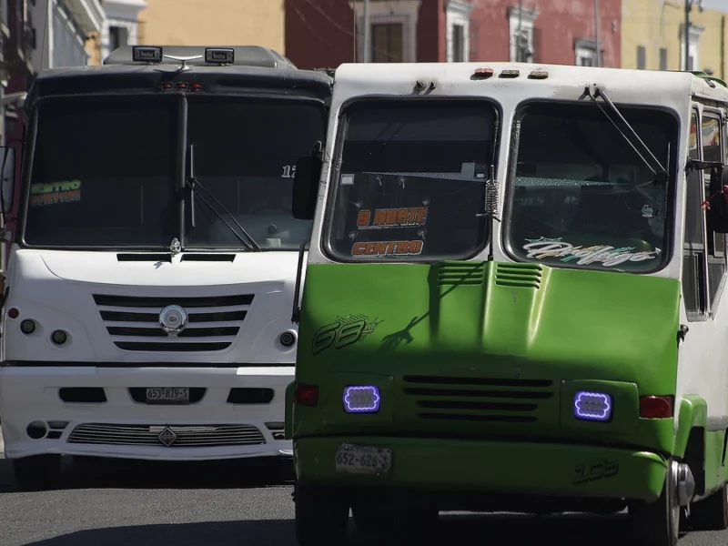 Reordenamiento de transporte público en Puebla: créditos, condonaciones y revista vehicular  