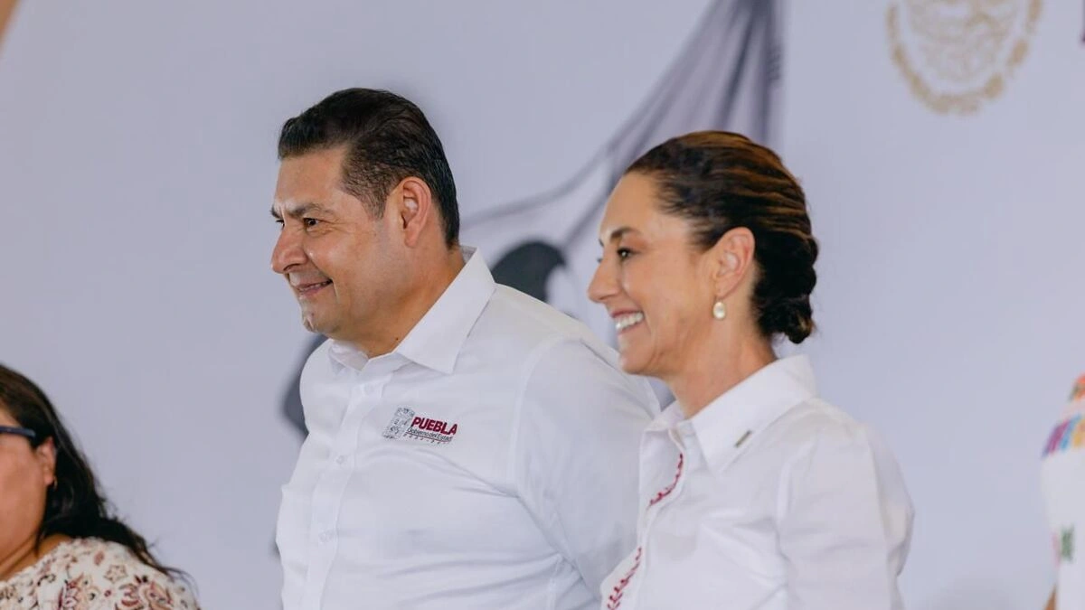 Sheinbaum y Armenta contra la privatización del agua en Puebla 
