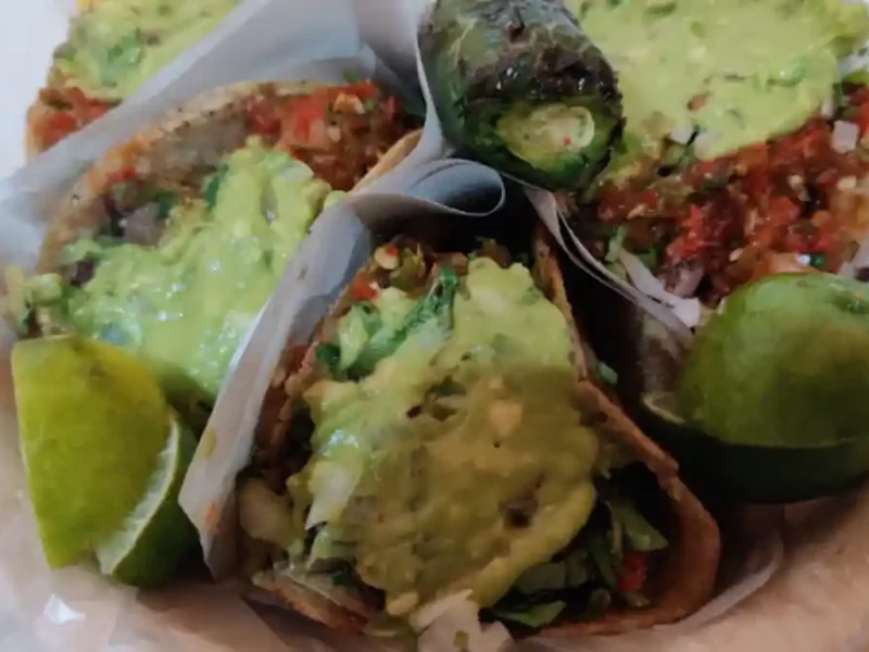 Tacos de asada en Puebla: dos lugares que te harán agua la boca.