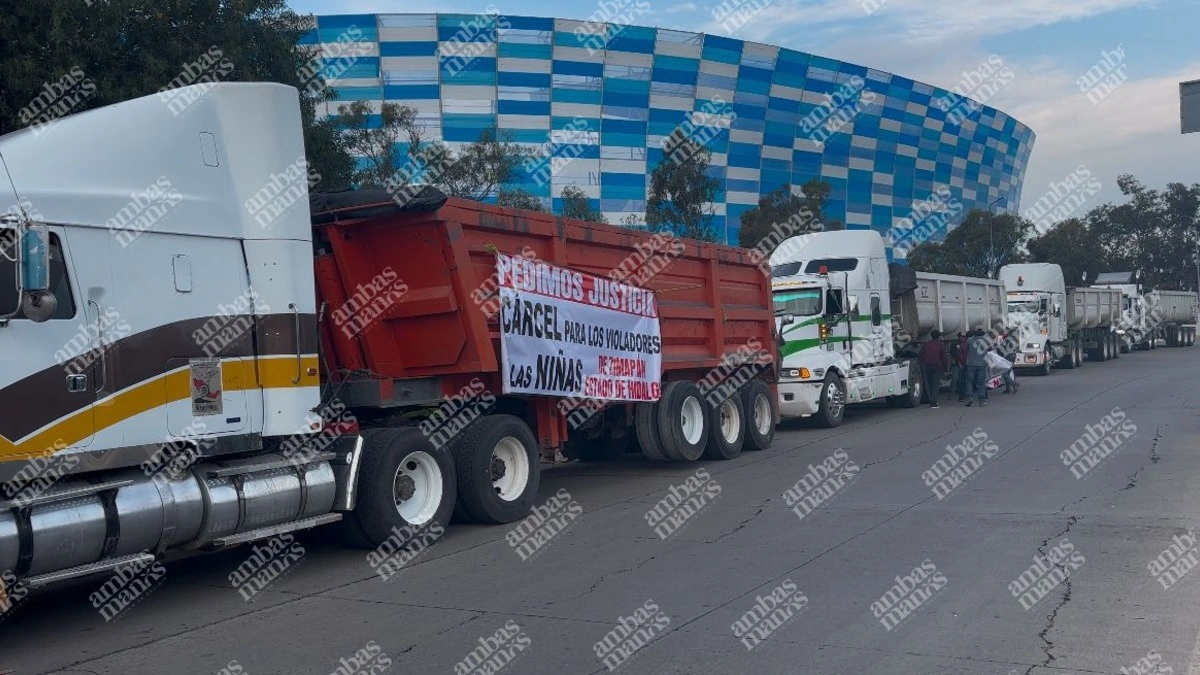 Transportistas en Puebla se suman a manifestación nacional tras abuso a dos niñas 