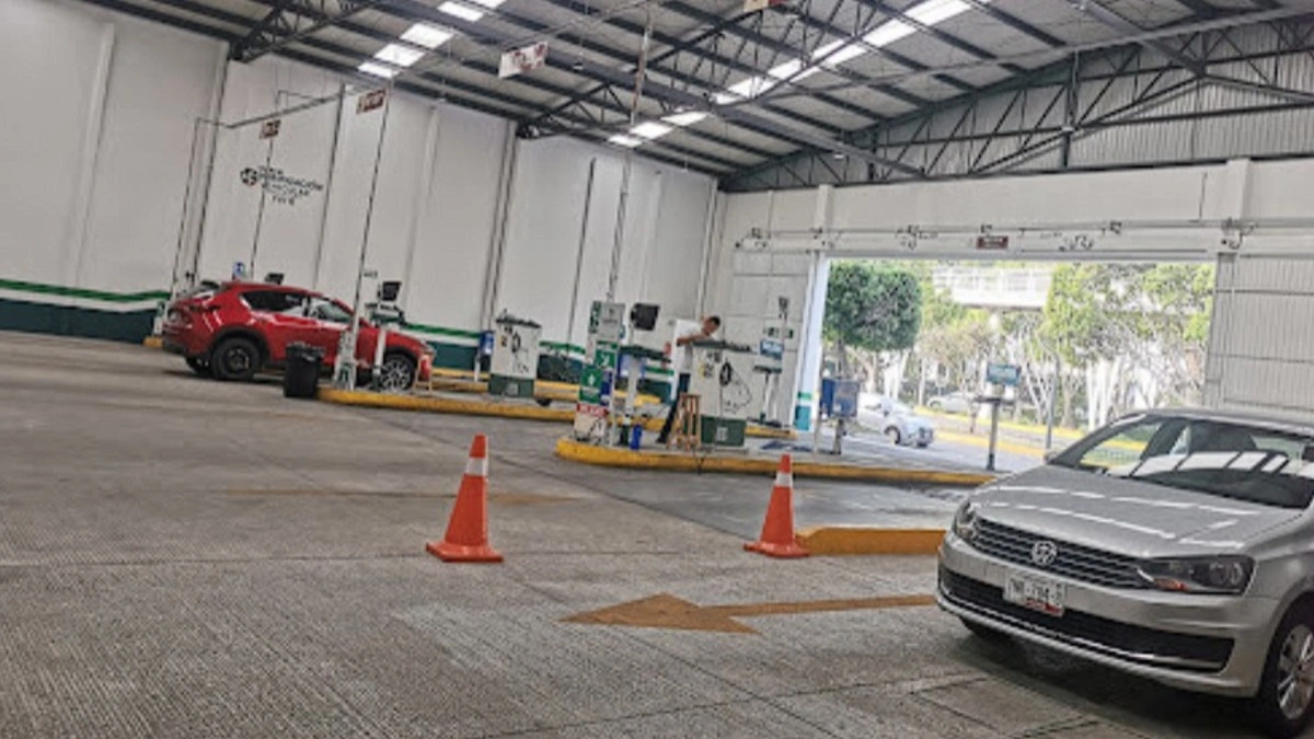 Exhiben irregularidades en verificentros clausurados de Puebla, ¿dónde están? 
