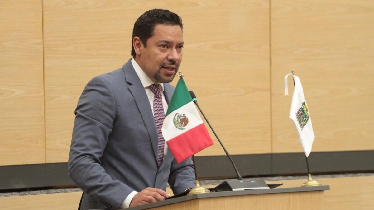 Andrés Villegas presenta en el Congreso iniciativa para darle facultades de investigación a la Policía Estatal