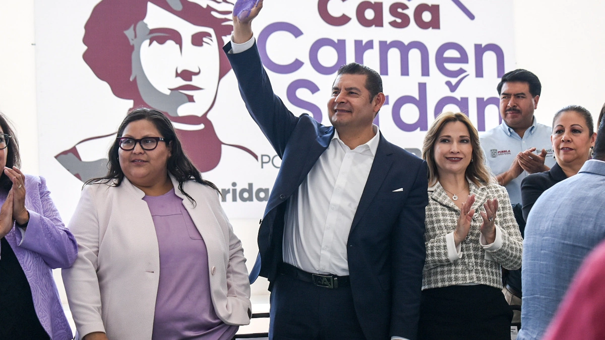 100 días del Gobierno de Alejandro Armenta: Casas Carmen Serdán y revista vehicular  