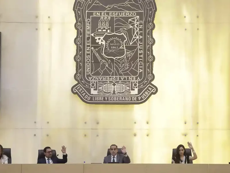Congreso de Puebla confirma impugnación a 135 Leyes de Ingresos Municipales.