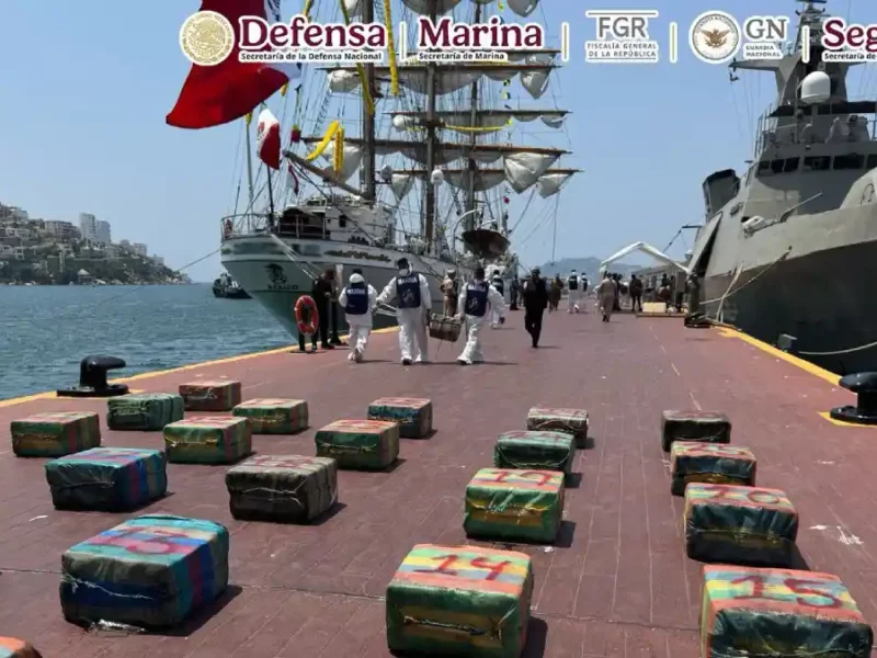 Decomisan alrededor de 1,800 kilos de cocaína en costas de Guerrero.