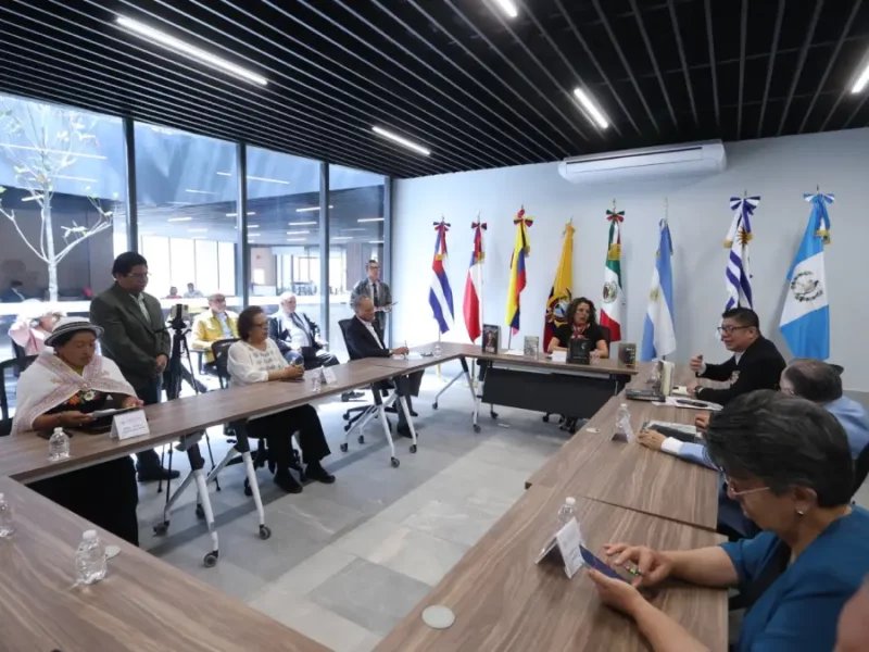 Conmemora Congreso del Estado Día Mundial de la Poesía con lectura colectiva