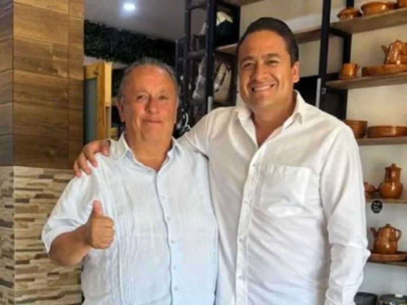 El candidato del PRI a la alcaldía de Chignahuapan, Mario Olvera, declina por Juan Rivera   