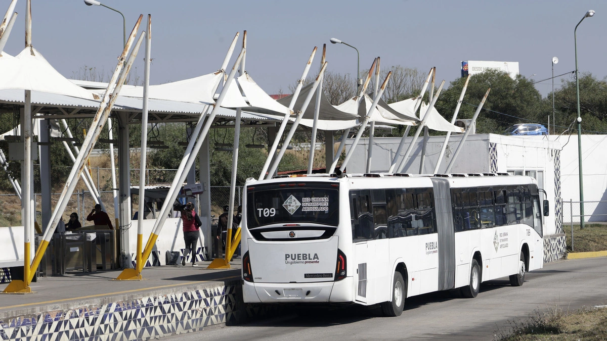 Buscarán que RUTA en Puebla se pueda pagar con tarjeta bancaria 