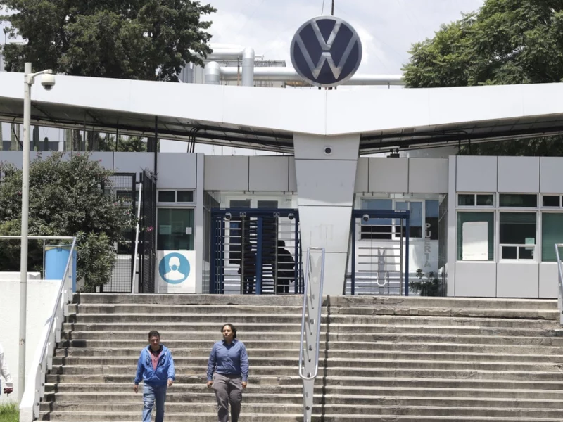 Volkswagen despide a 200 trabajadores en Puebla 