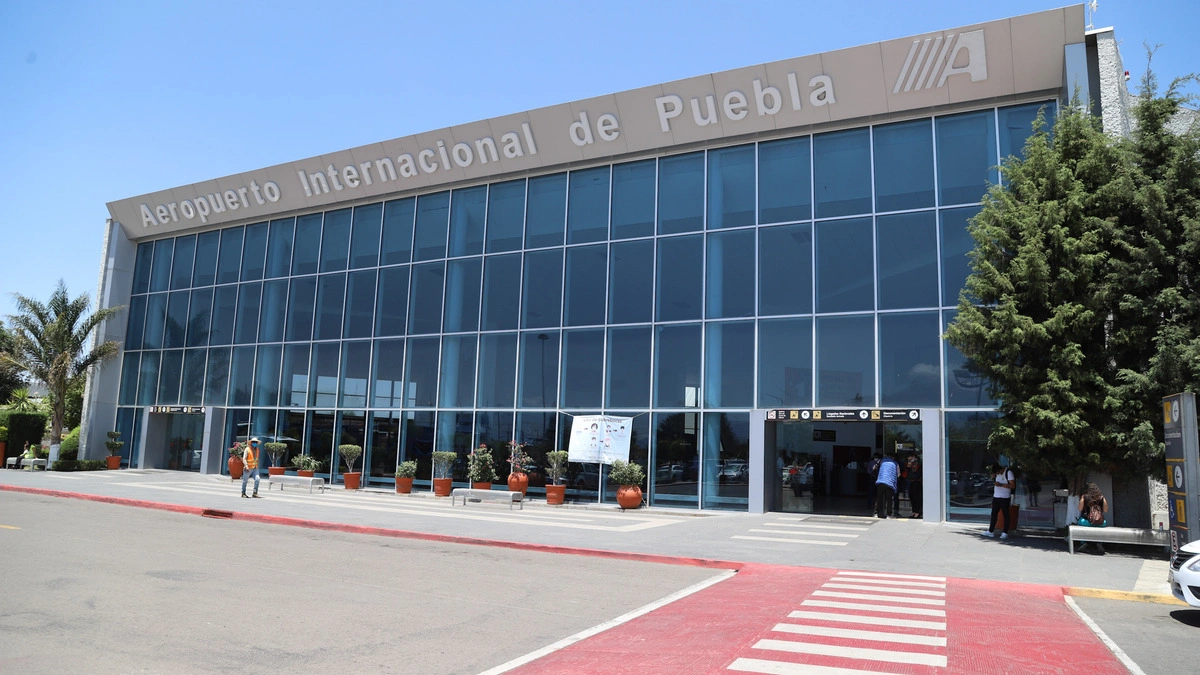 Armenta adelanta proyecto de intervención al Aeropuerto de Puebla