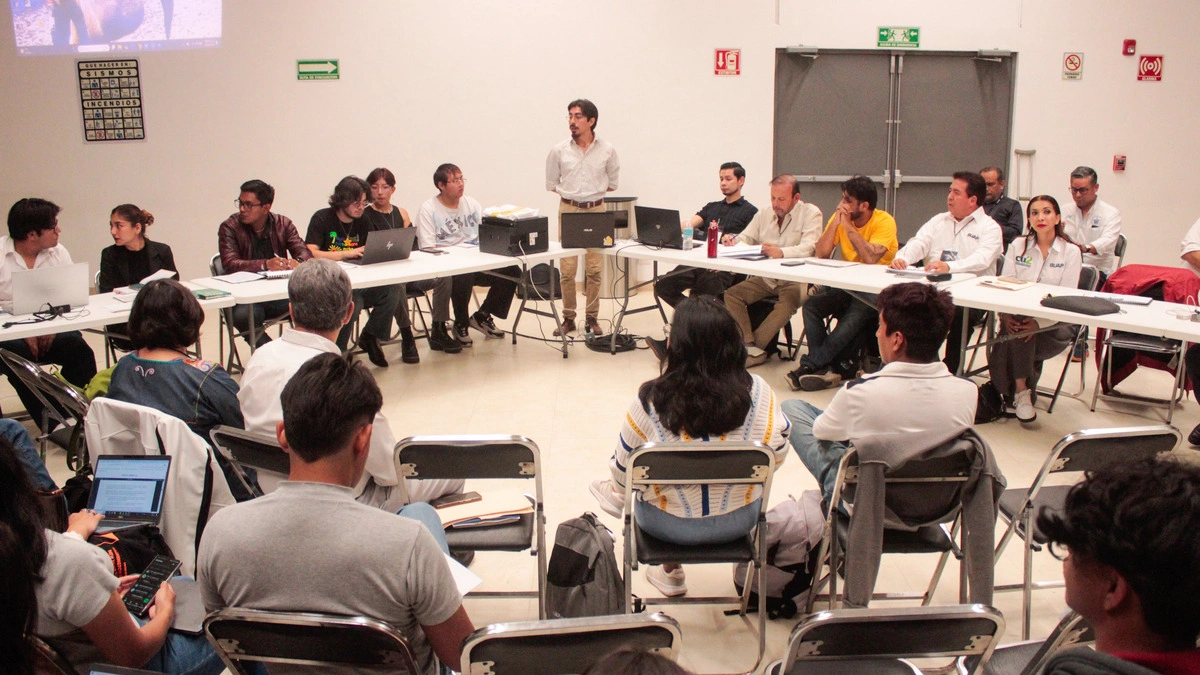 Facultad de Artes de la BUAP levanta paro y regresan a clases el 31 de marzo