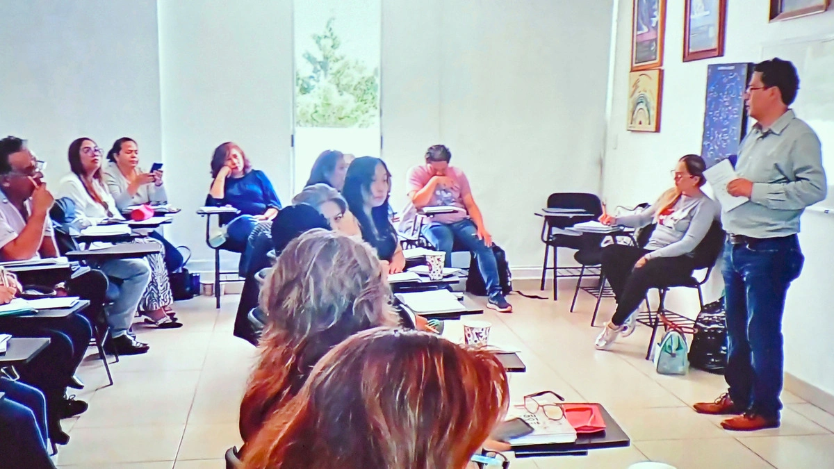 FCFM impulsa la enseñanza de las matemáticas en escuelas de aprendizaje especial