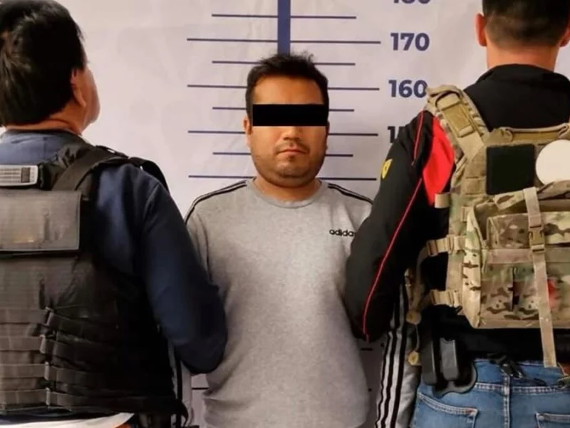 Detienen a coyote por fraude de la Cherokee en Automotriz Parra