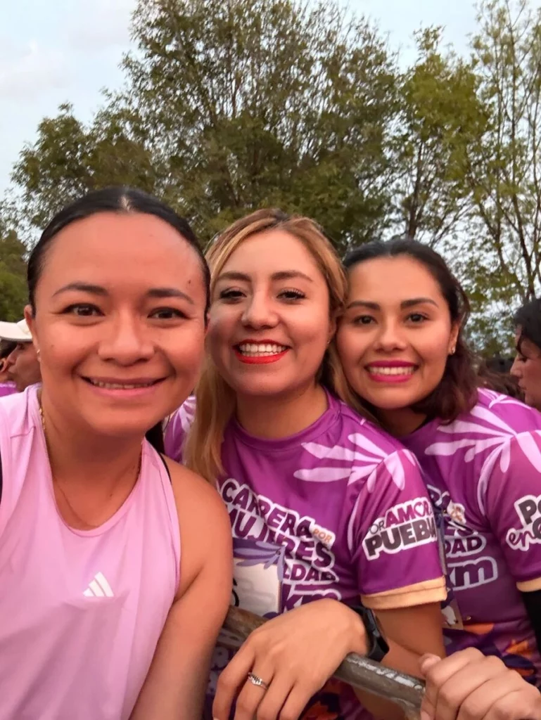 Acudieron más de 7 mil participantes a la carrera por las mujeres de Puebla.