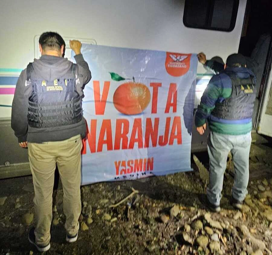 En plena veda, hallaron en Chignahuapan propaganda a favor de MC y Yasmín Medina.