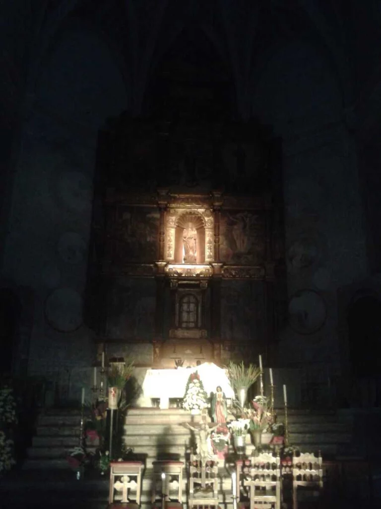 En el templo de Cuautinchán, cada equinoccio, se posa el sol en la virgen. 