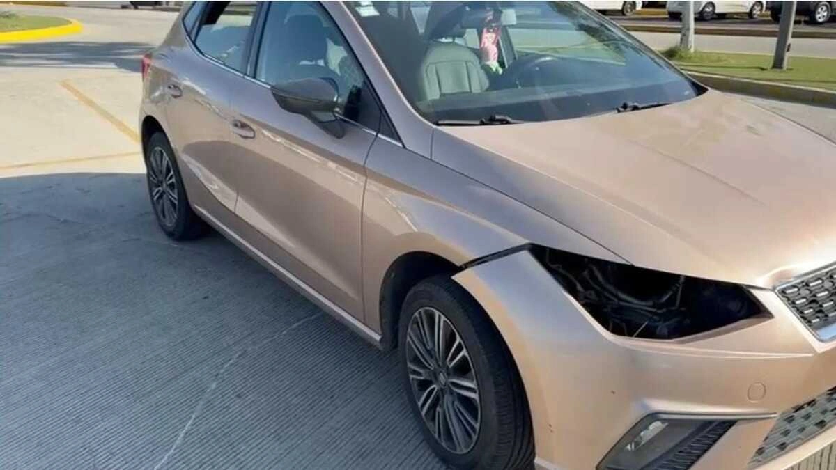 Desvalijan cinco autos de maestros en el estacionamiento del Estadio Cuauhtémoc