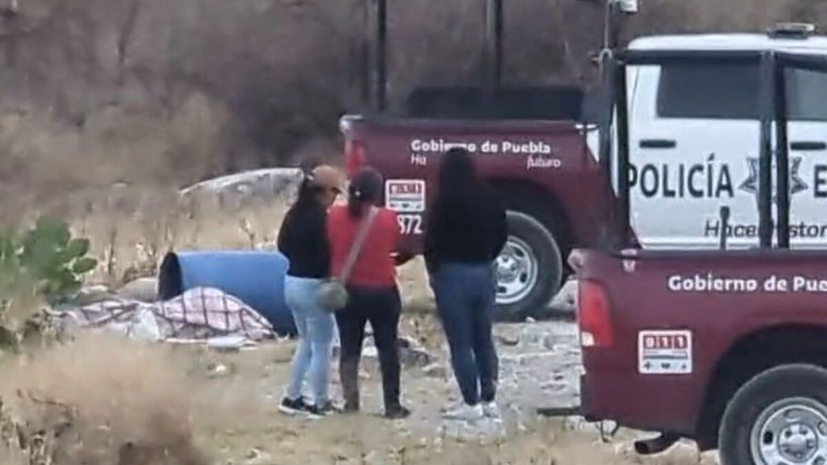 Localizan cadáver encobijado al interior de un tambo en la colonia Fundadores de Chapultepec