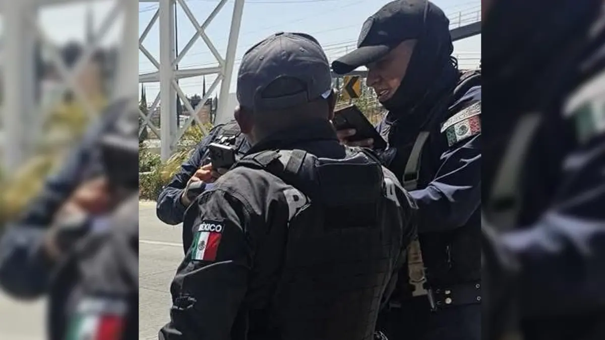 Mujer denuncia que policías estatales intentaron extorsionarla en el Periférico Ecológico