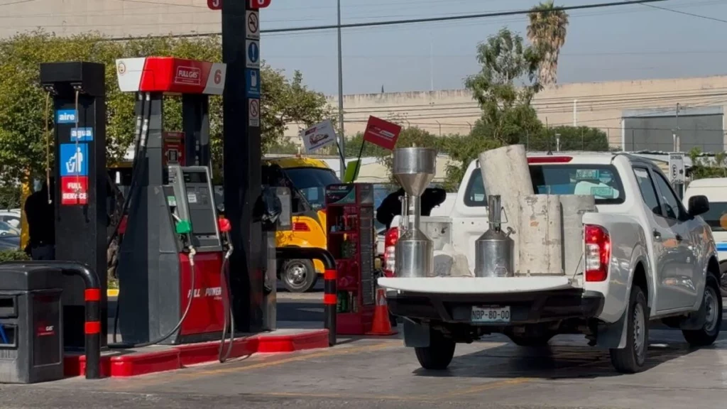 Este miércoles, Pemex implementó operativos en gasolineras de Puebla.
