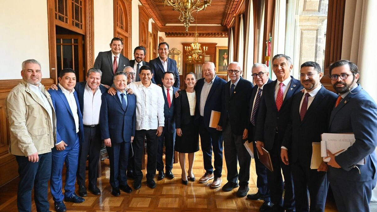 Sheinbaum se reúne con Armenta y demás gobernadores para revisar avances del IMSS-Bienestar