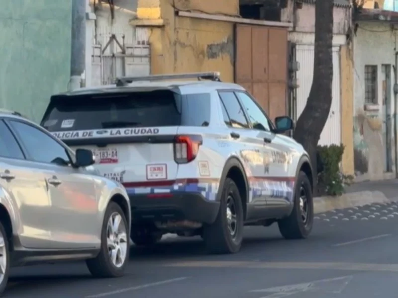 Amarran y dan golpiza a ladrón en la colonia Santa María  