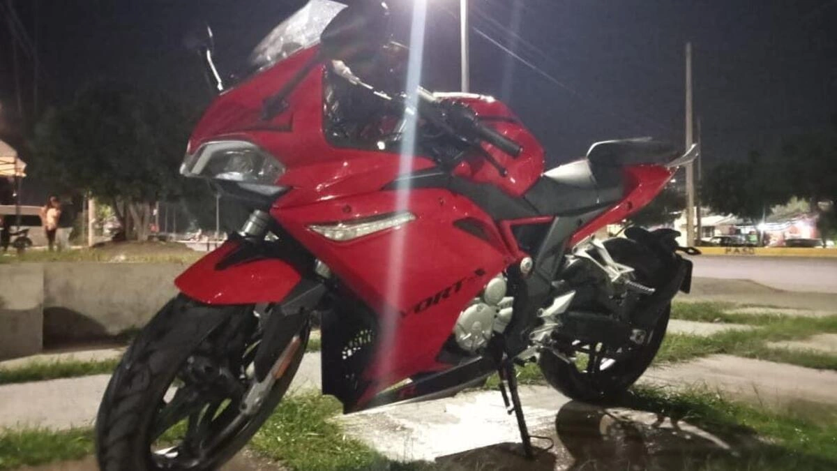 Se roban una motocicleta en el estacionamiento de Plaza Loreto