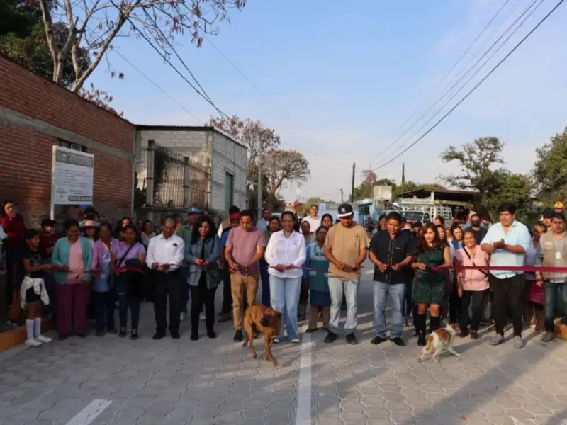Ariadna Ayala impulsa desarrollo de juntas auxiliares de Atlixco con obra pública