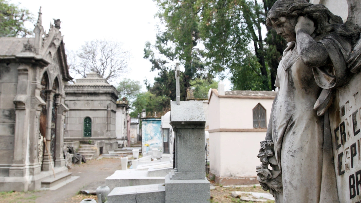 ¿Quiénes mueren más en Puebla, hombres o mujeres?
